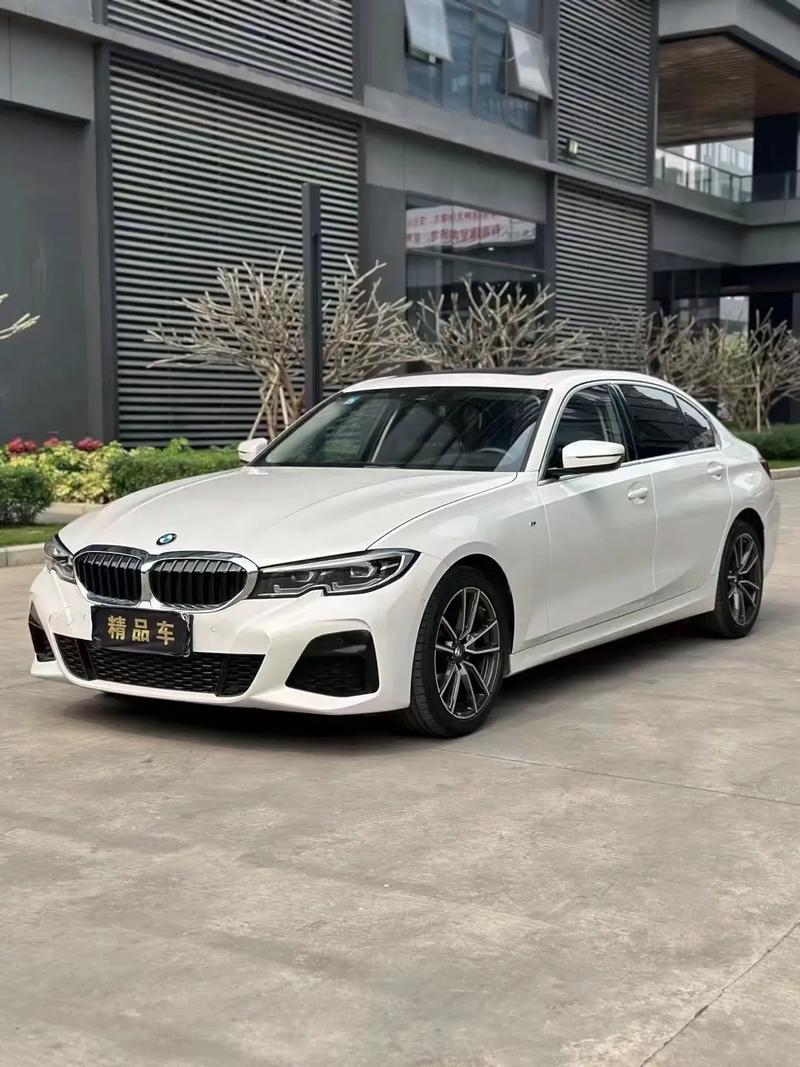 宝马325i二手车费用多少钱?