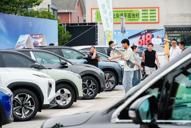 小米汽车销量排名榜最新2025，小米汽车销量排名榜最新2025年？