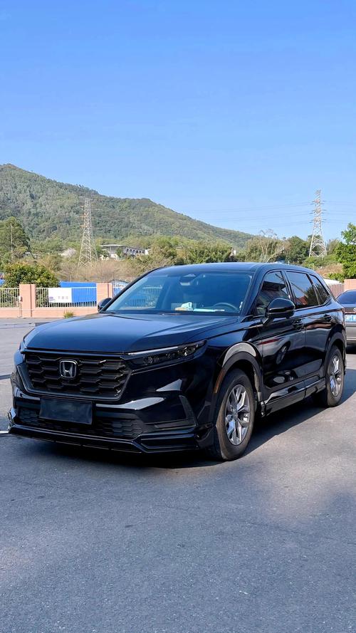 新款SUV亮相!外观霸气,看啥汉兰达!搭载3.0T+V6,车长超5米!
