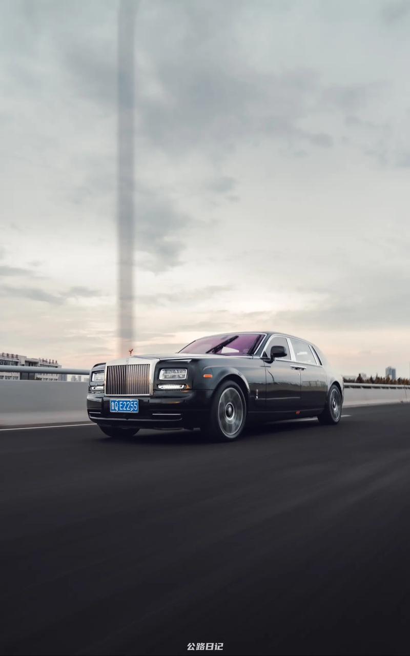 劳斯莱斯幻影元首级？劳斯莱斯幻影元首级图片？