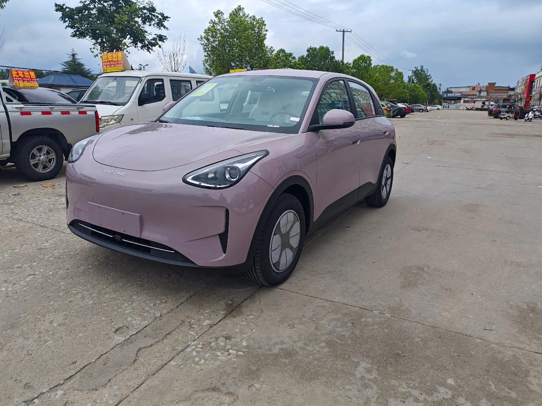 5万到10万的新能源汽车吉利