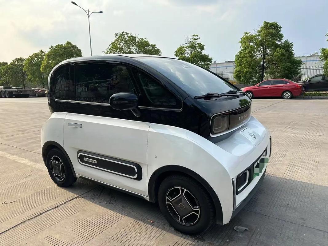 宝骏e300新能源，宝骏e300新能源汽车费用