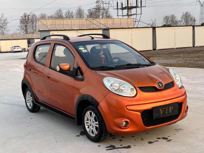 长安奔奔mini油耗，长安奔奔燃油车？