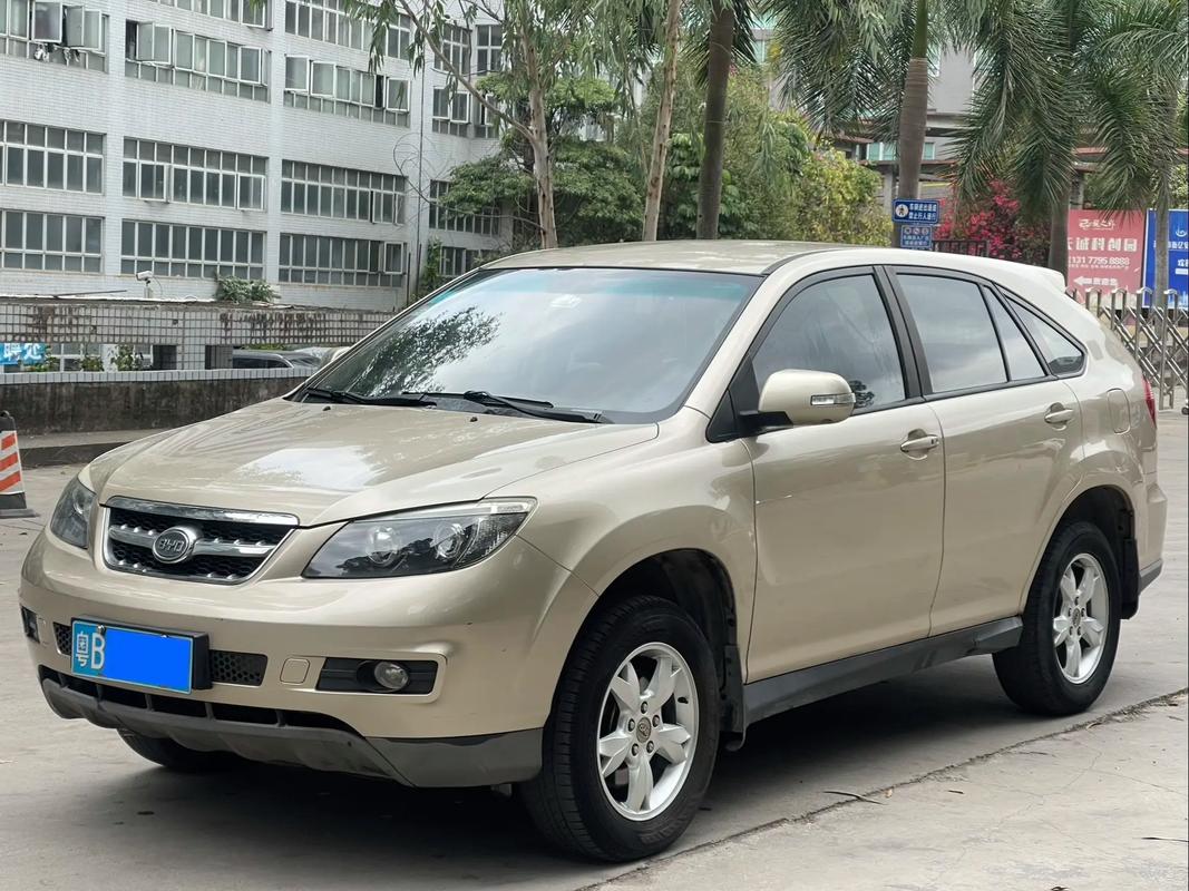 比亚迪s6油耗怎么样，比亚迪s620油耗