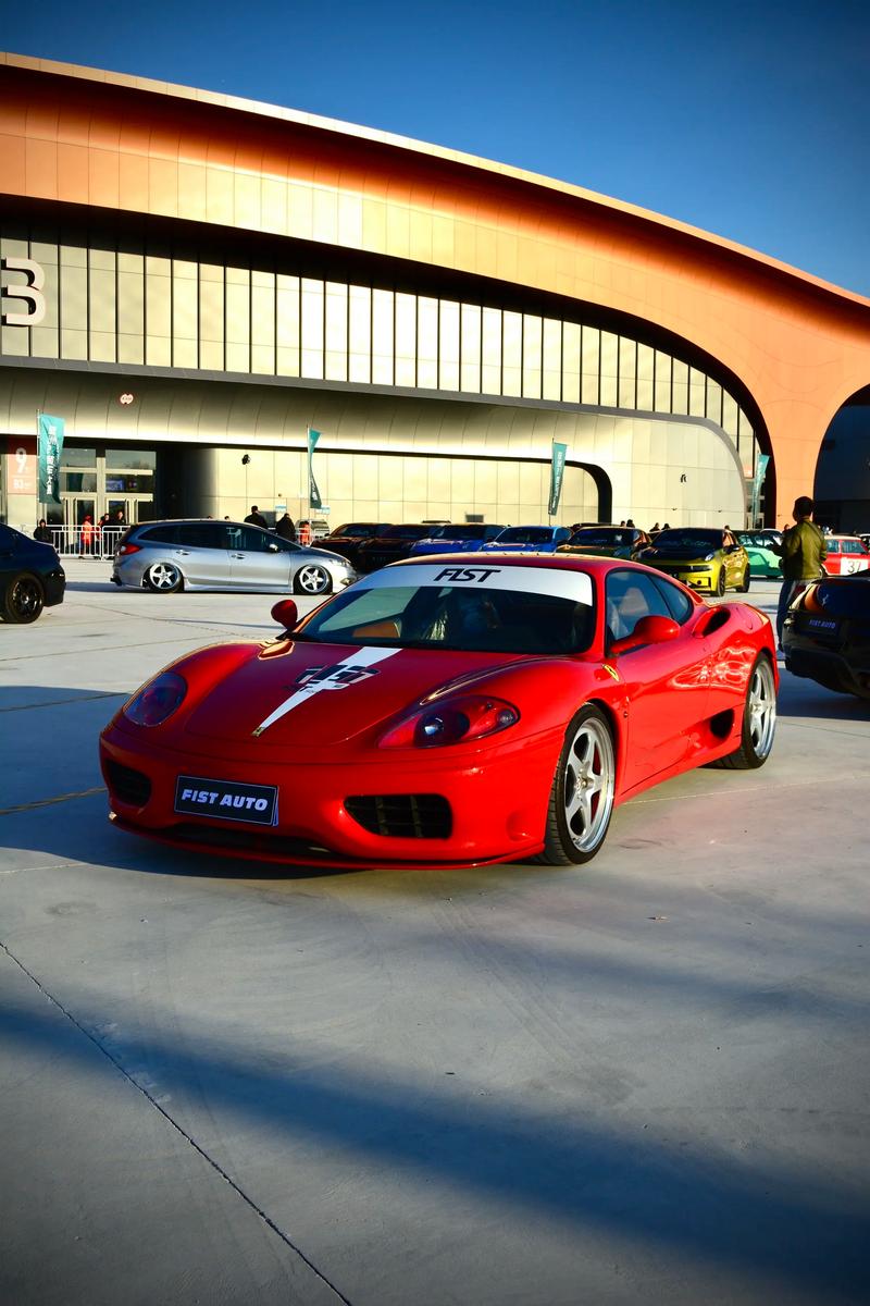 法拉力f360多少钱