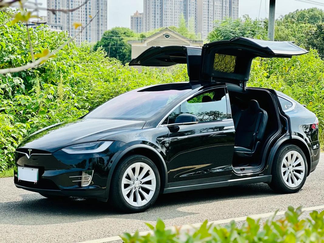 特斯拉model3有主动刹车吗