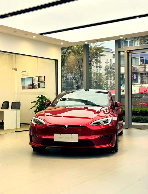 马斯克是“秀财技”还是“真缺钱”?