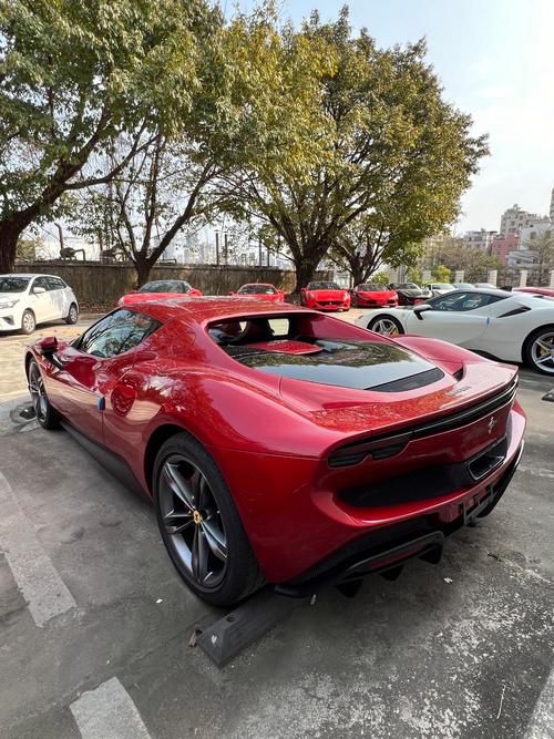 汽车顶级设计大师,诸多作品出自他手,却唯独钟爱法拉利F430