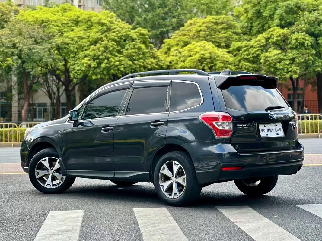 斯巴鲁森林人2.0油耗多少