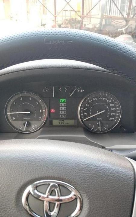 兰德酷路泽4000油耗，兰德酷路泽4500真实油耗？