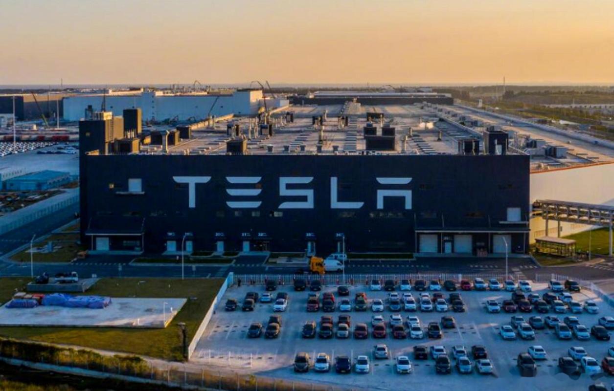 4家银行为特斯拉上海建厂贷款评估、贾跃亭2.06亿财产被冻结