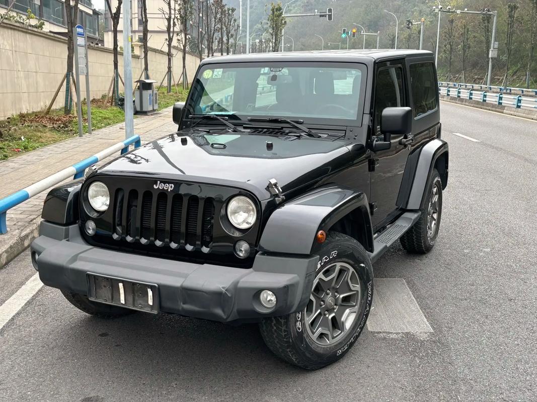 牧马人2.0t和3.6哪个好?2.0T牧马人真实油耗多少