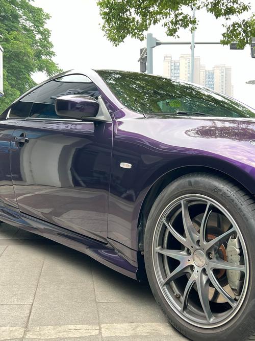 我想知道英菲尼迪G25与G37除了性能不一样,外观一样吗?再考虑买哪部比较...