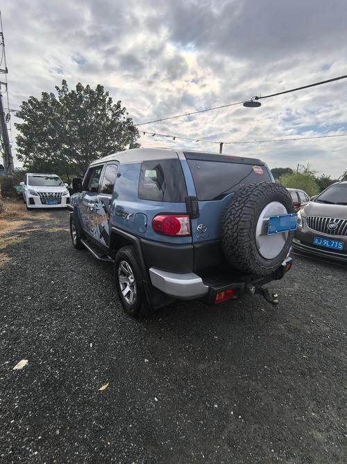 fj酷路泽加装油耗显示