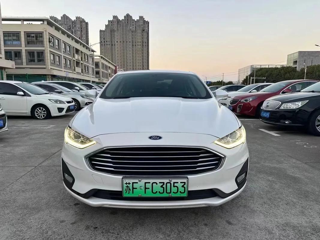 新蒙迪欧HEV混动不用充电只加汽油也能省油吗?