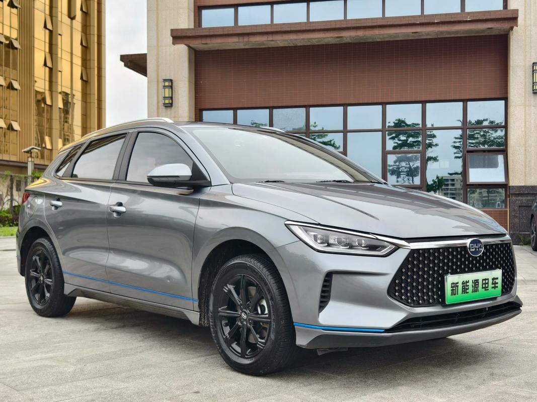 新能源比亚迪汽车车型及费用及图片，新能源比亚迪汽车费用表百度百科？