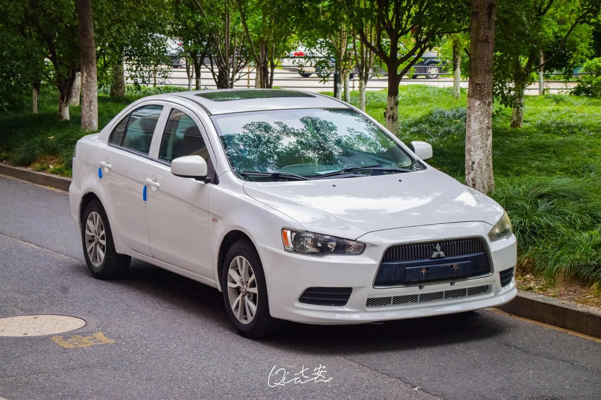 翼神油耗多少?小毛病是否很多,轮胎换掉是否能降低胎噪?