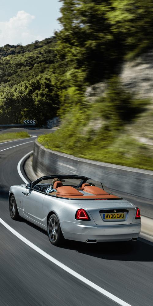 路见远离系列!——“银色子弹”劳斯莱斯曜影特别版首发