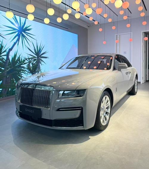 劳斯莱斯古思特2025款费用多少