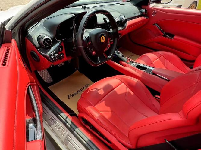 法拉利f12berlinetta，法拉利f12berlinetta二手？
