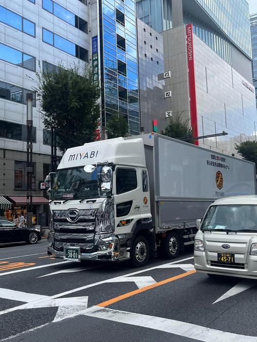 日产nv200，日产nv200面包车