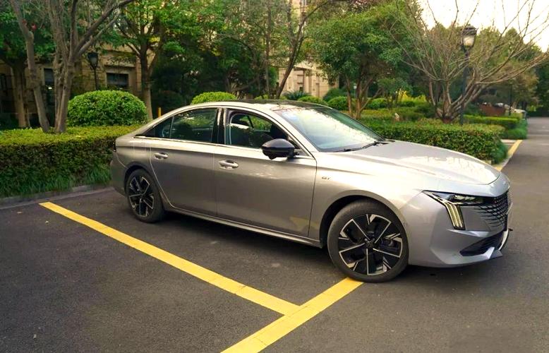 1.8T配8AT,门槛降到16.37万,508L有诚意