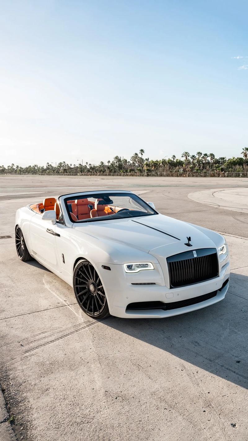 劳斯莱斯曜影与魅影的区别是什么意思(劳斯莱斯曜影与魅影的区别是什么...