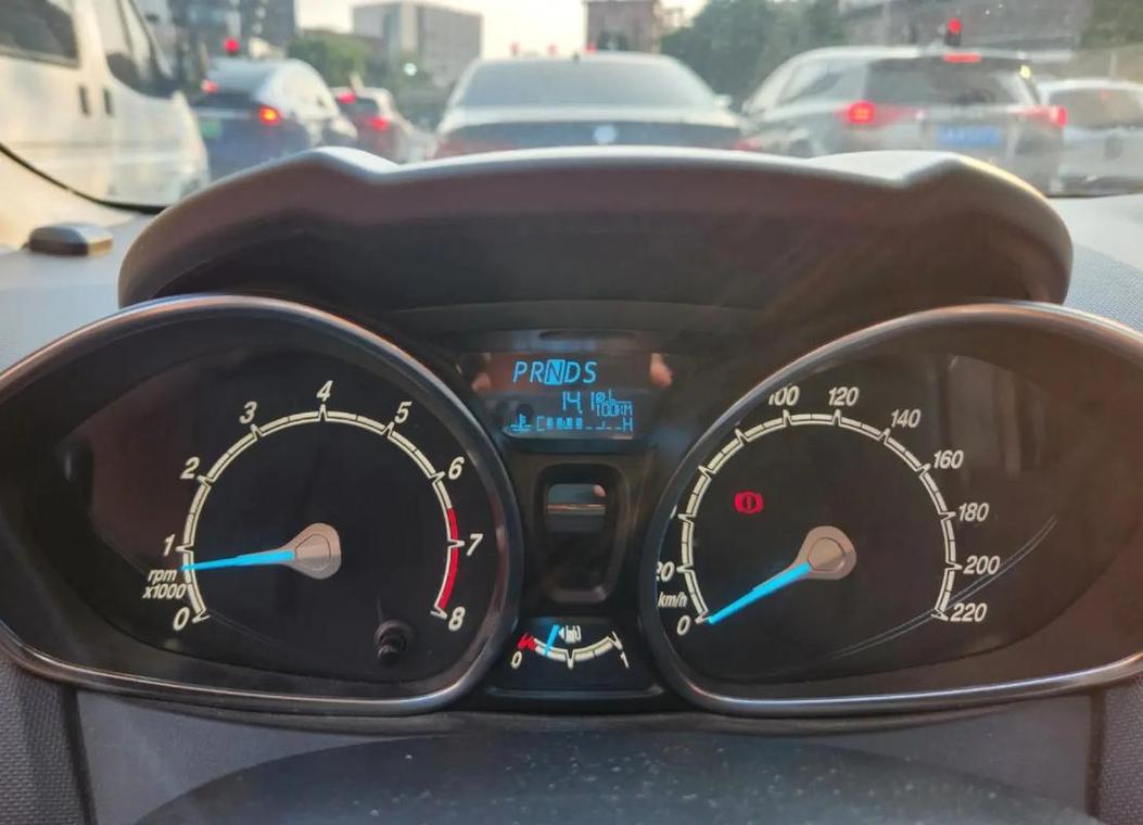 新嘉年华油耗？嘉年华耗油么耗油么？