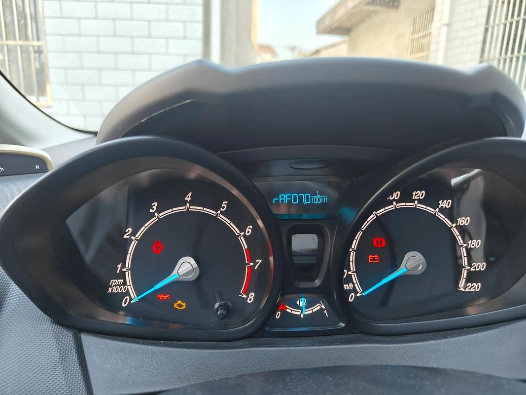 嘉年华240元一箱油开500公里油耗是多少