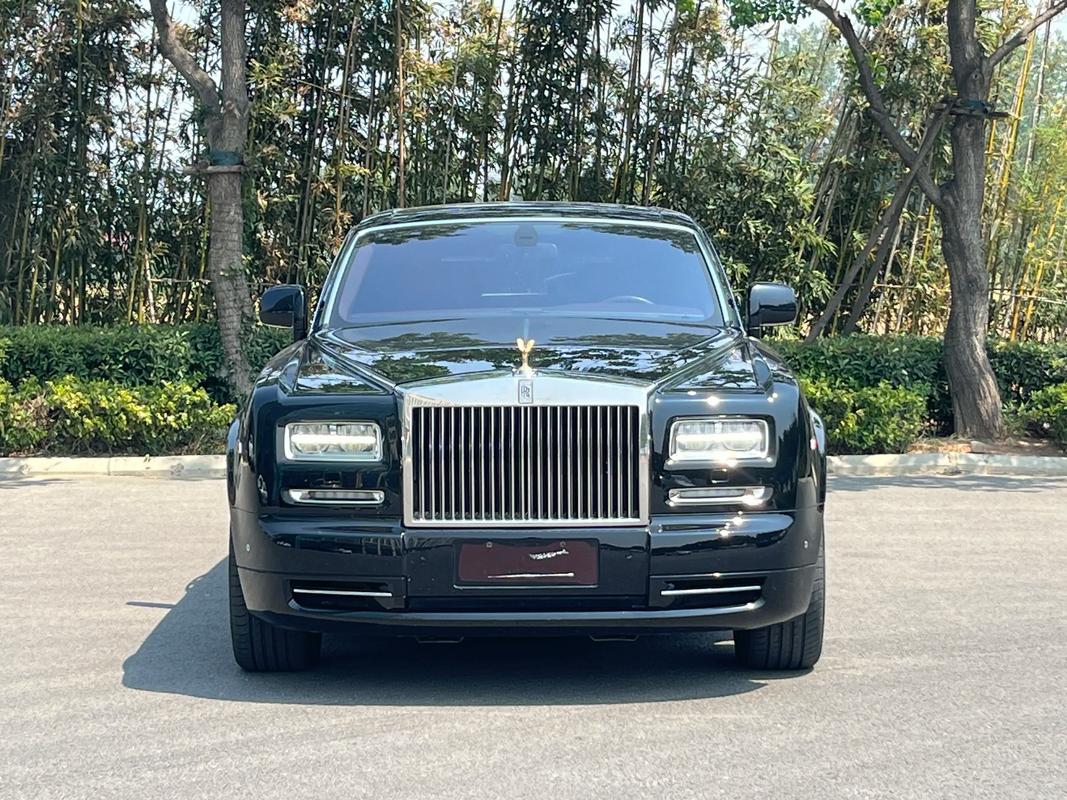 劳斯莱斯幻影多少钱，劳斯莱斯幻影多少钱一辆 费用表