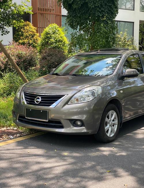 日产阳光和轩逸哪个好