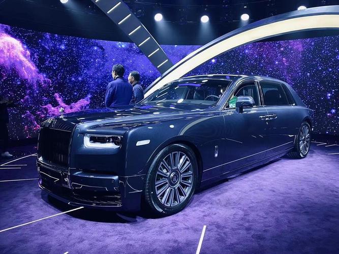 劳斯莱斯的幻影是几缸?