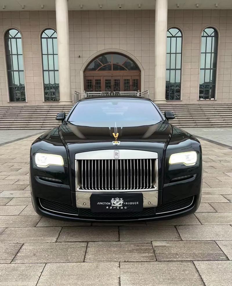 金色劳斯莱斯多少钱一辆