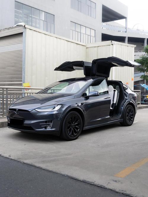 特斯拉modelx三电机plaid版冰霜蓝和深灰色哪一个好看耐看