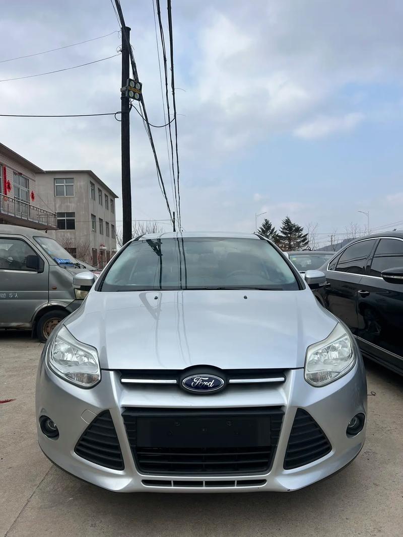 类似13三箱福克斯1.6市区油耗的车,其油耗费用多少