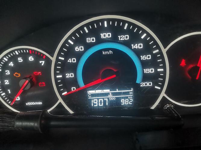 五菱荣光1.5自吸百公里耗油量多少