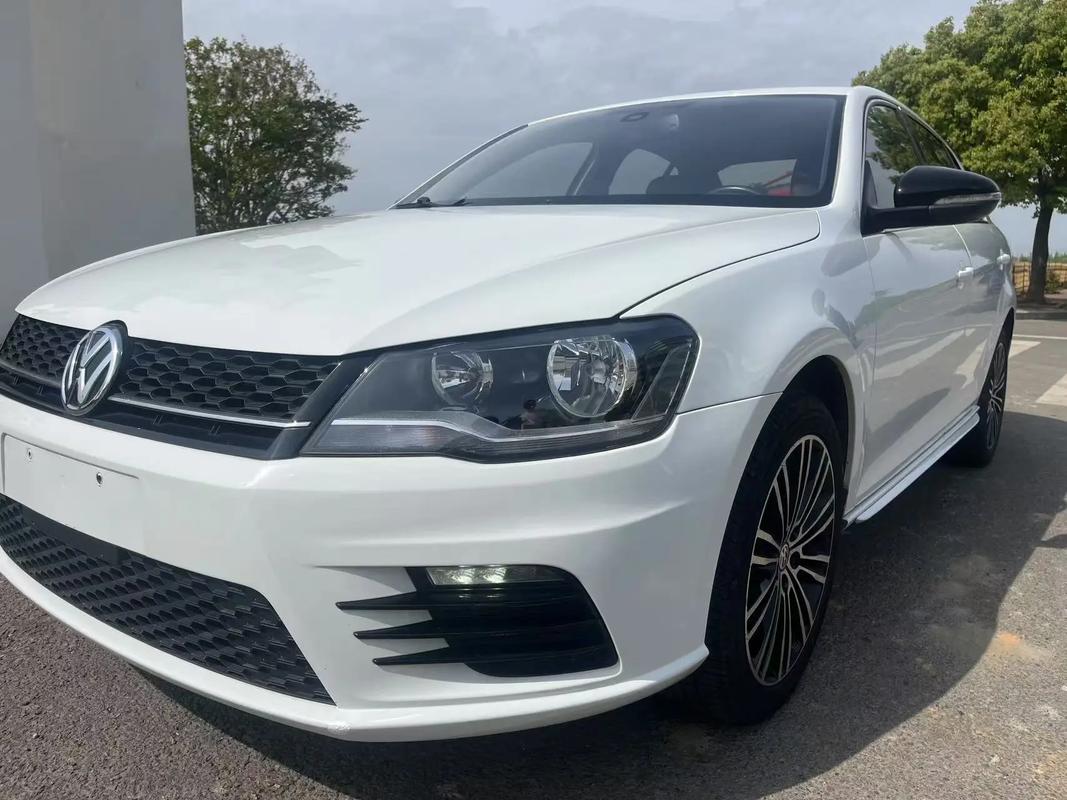 14年宝来1.4t跟14年朗逸1.6自吸哪个好