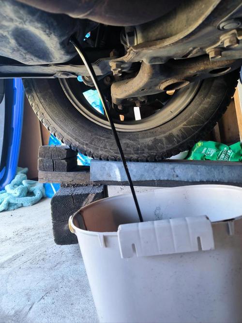 海马王子保养作业之换机油