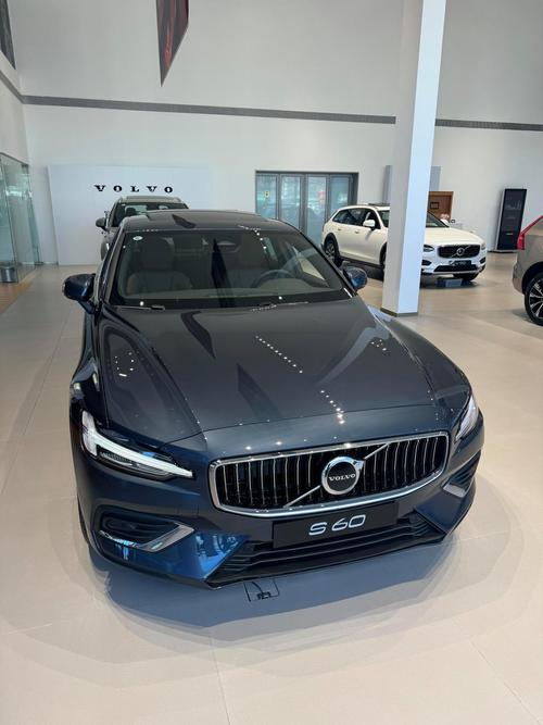 沃尔沃s60油耗，13款沃尔沃s60油耗？